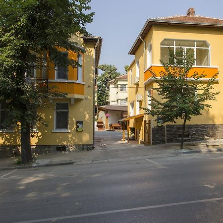 Guest House Anelim Veliko Turnovo Bagian luar foto